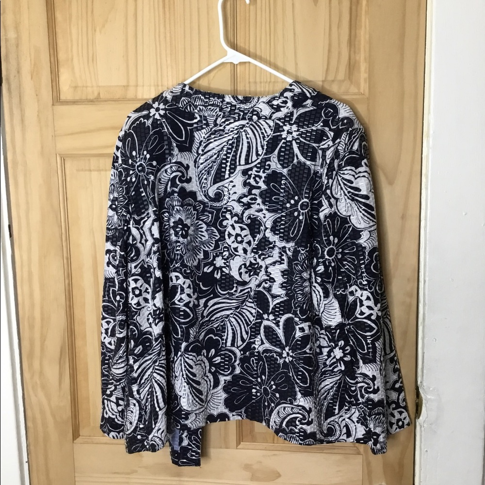Blazer - Picture 2 of 3
